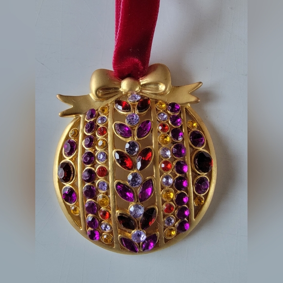 Jeweled Ormanments - Picture 4 of 5